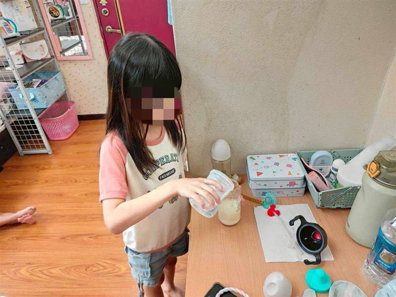 9歲孝女大義滅親!助母斷開家暴外遇父。淚喊:媽你早該帶我們走。驚醒母親決定離婚。(圖/翻攝自《愛的延續》公益協會臉書)