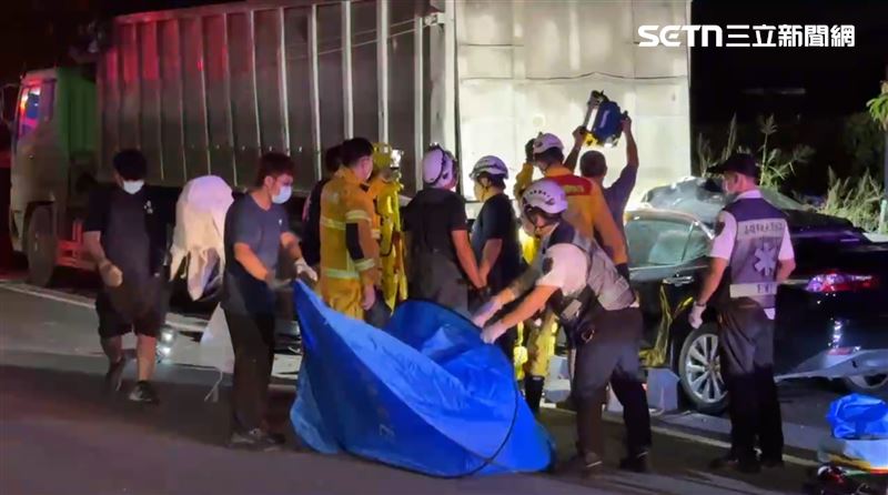 家屬表示死者生前正接受化療,警方初步排除酒駕與違禁品因素,研判可能與駕駛突發身體不適有關,詳細肇事原因仍待檢警進一步相驗釐清。(圖/翻攝畫面)