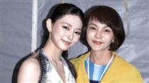 子瑜爆單飛不續約JYP　媽媽首公開發聲