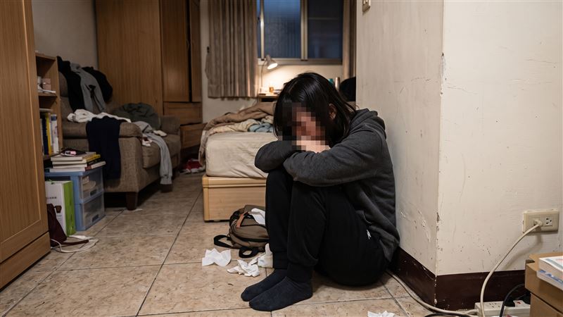 女兒4度遭父親強制猥褻、強制性交。(示意圖/AI生成)