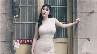 丹妮婊姐現蹤成人展　身材辣到被誤當女優