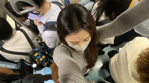 北捷驚見口罩正妹　竟是野生偶像劇女神