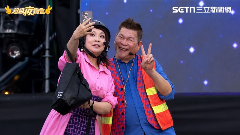 陳思安與主持人澎恰恰交通劇互動（圖／超級夜總會提供）