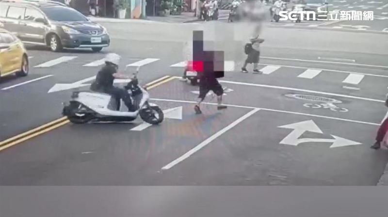 阿伯不給攔查,讓警察追