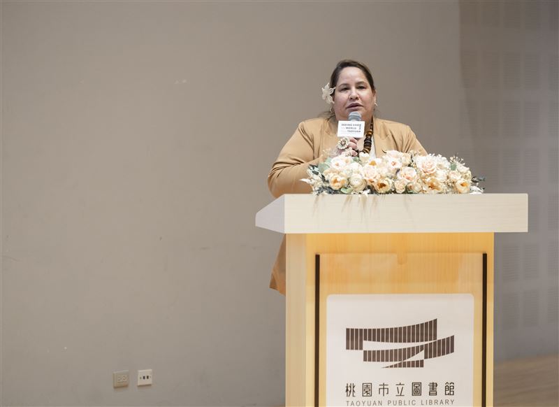 桃園市政府邀請馬紹爾群島共和國大使館卡蒂爾(Anjanette Kattil)大使演講。(圖/桃園市政府提供)