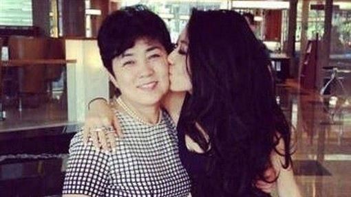 曲婉婷才確診乳癌　隔年母貪汙遭判無期