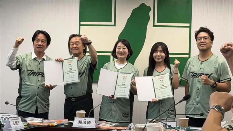 王世堅重大宣布:接任沈伯洋競總副主委