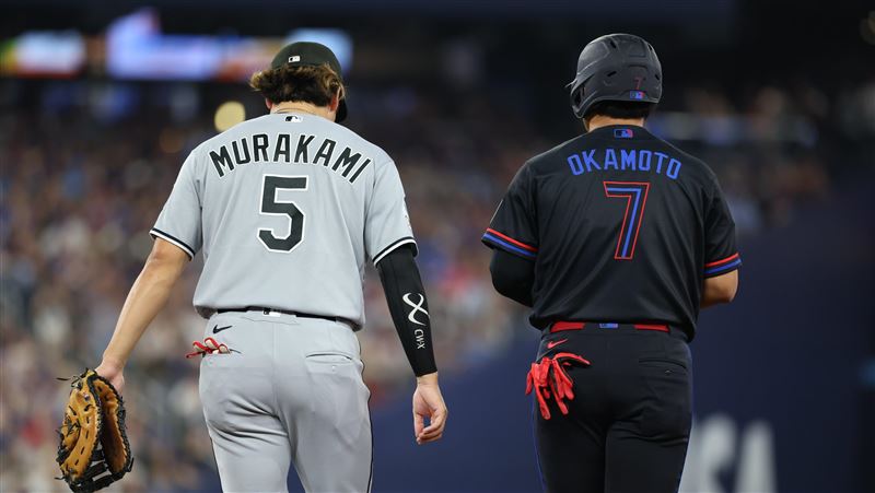 村上宗隆本季第2次和同胞岡本和真同場競技。（圖／翻攝自MLB推特）