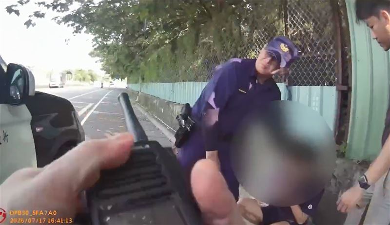 退役警鄭豪宏協助警方逮車手。（圖／翻攝畫面）
