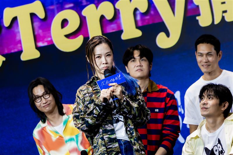 謝盈萱以Terry的裝扮出席見面會。（圖／公視提供）