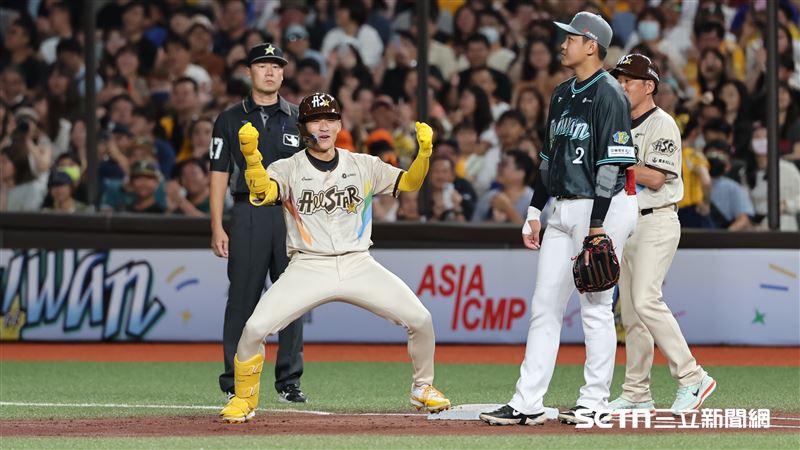小將棒打傳奇球星！　2局灌5分明星賽逆轉