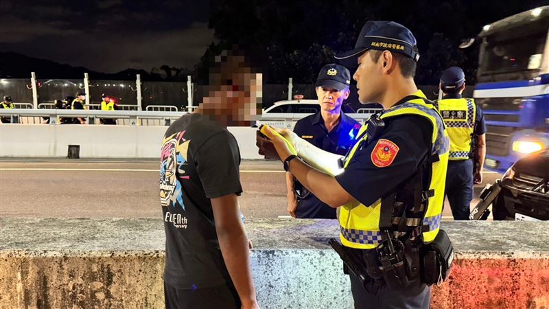 新北警掃蕩毒駕有效　1晚逮39件23通緝犯