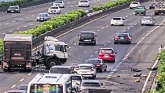 新／國道嚴重事故…聯結車呈「V字」反折