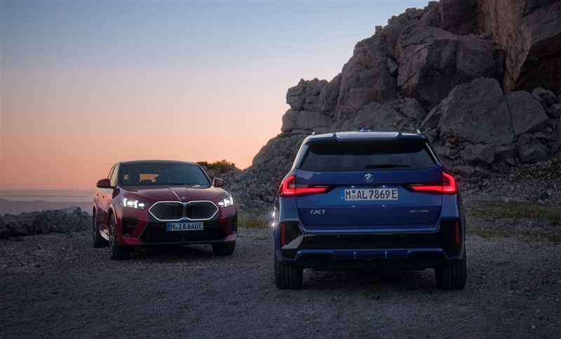 全新年式BMW iX1與iX2電動休旅。(圖/BMW提供)