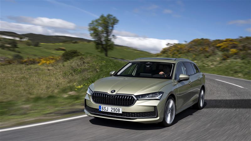 Škoda Superb拿下車訊風雲獎三大獎。(圖/Škoda提供)