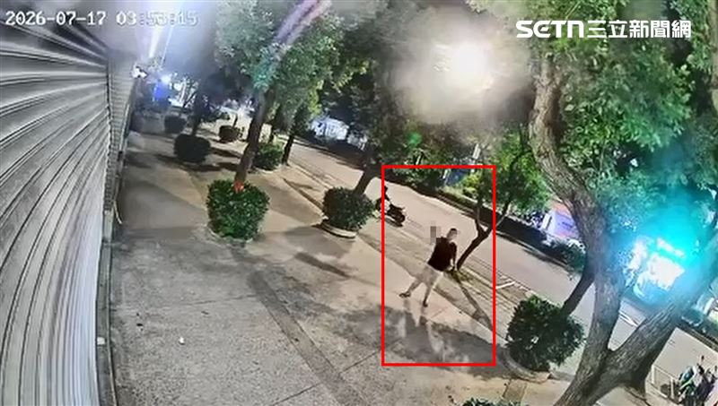 江男朝竹聯幫明仁會據點開槍。(圖/翻攝畫面)