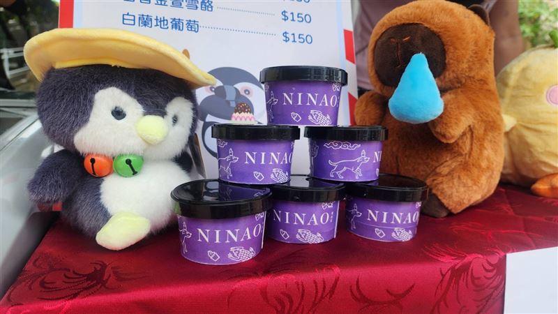 頑皮世界動物園今年暑假推出「頑皮一夏冰品節」，主打地季節食材製作的限定口味冰淇淋而廣受喜愛的「蜷尾家」也共襄盛舉。(業者提供)