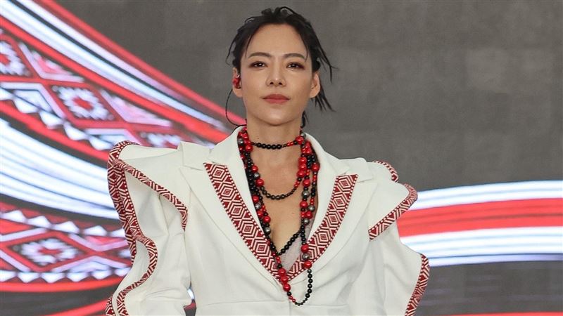 SAYA張惠春出席活動。(圖/設計師潘怡良 提供)