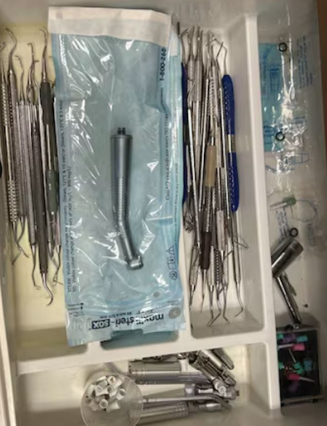 該診所在可重複使用醫療器械的清潔、消毒和殺菌流程中,存在高達15項違規問題。(圖/翻攝Grand Erie Public Health)