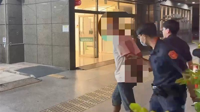 逃票男搭公車硬要下車！遭拒竟暴走打司機