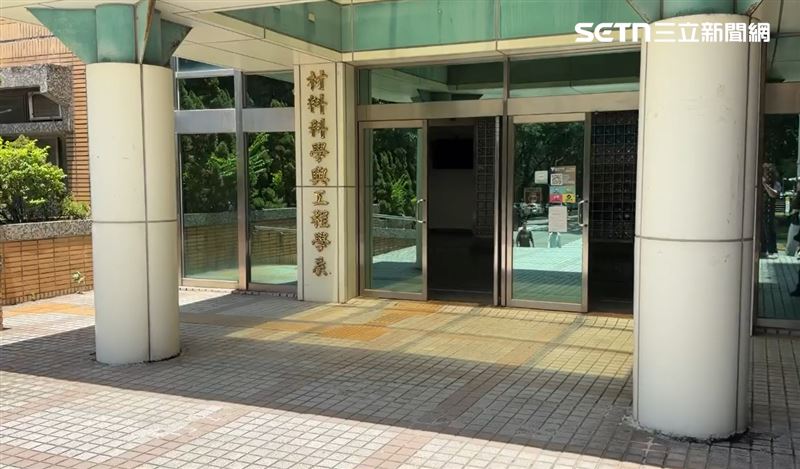 中興大學表示目前由系主任陪同學生至醫院就醫,已聯繫2名研究生家長。(圖/翻攝畫面)