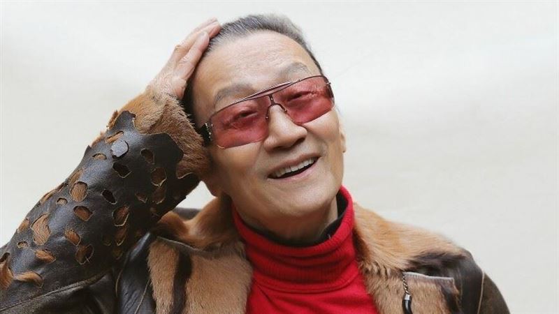 謝賢最後身影曝光　暴瘦坐輪椅被偶遇