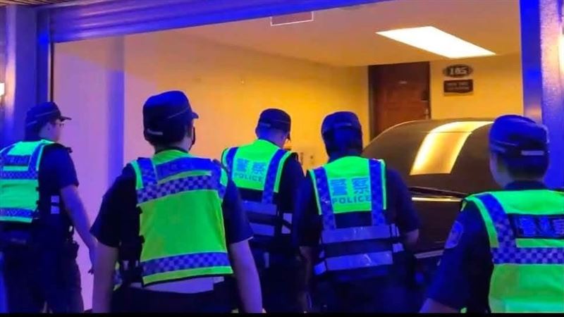 新北警方最高規格掃蕩,3天逮8通緝犯、查槍毒恐嚇案。(圖/翻攝畫面)