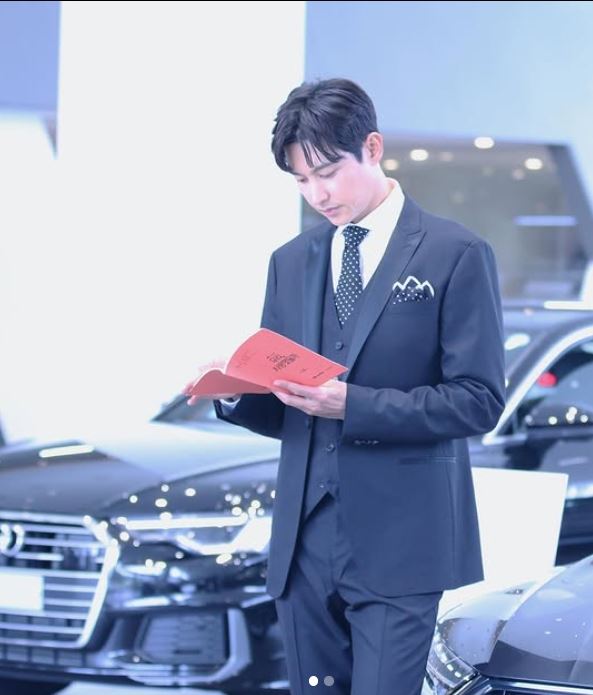 宋鍾鎬出道多年,曾參演《巨商金萬德》、《公主的男人》、《天命》、《黃金新娘》等多部韓劇。(圖/翻攝自IG)