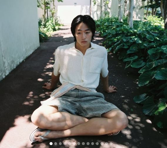 現年23歲的Kai,目前以模特兒身分在韓國發展。(圖/翻攝自IG)
