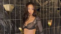 Jennie官宣戀情？合照男身分疑23歲台男模