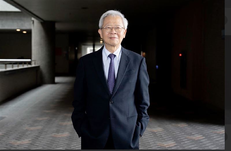 長庚大學校長湯明哲表示,記憶體學程在課程設計上徹底擺脫了傳統學術界純理論的刻板架構,以高科技產業第一線的真實核心需求為主。(圖/長庚大學提供)