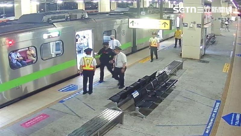 登區間車抓通緝犯？　鐵警：協尋失蹤人口