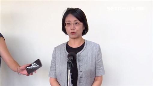 不滿卓榮泰！翁曉玲提案凍結9到12月薪水