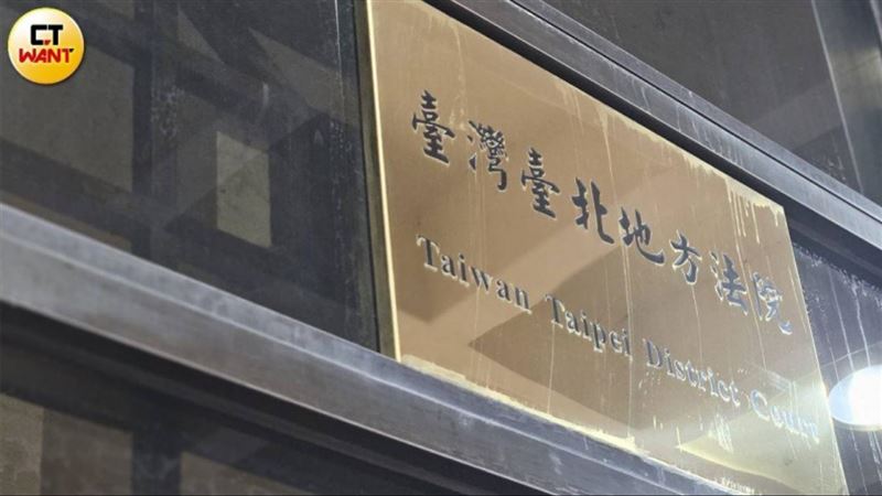 拿手機蒐證被搶走　法官「1理由」判無罪