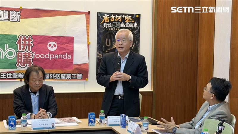公平會服務業競爭處處長胡祖舜表示Uber是否有實質影響力控制Grab,會再請Uber說明。(圖/記者賴俊佑攝影)