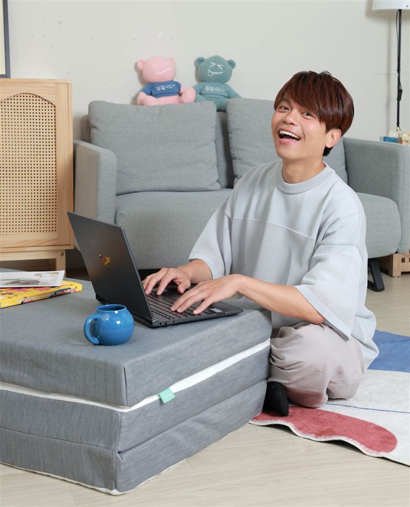 今(21)日適逢蔡阿嘎42歲生日。(圖/翻攝自臉書)