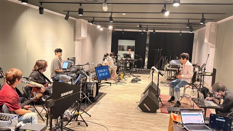 洪榮宏演唱會進入倒數彩排階段。(圖/阿爾發音樂提供)