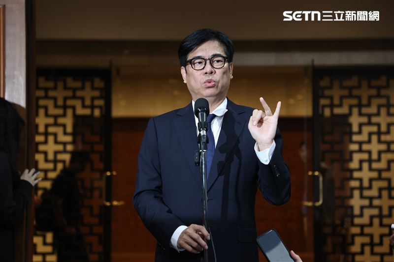 高雄市長陳其邁今(21)日出席行政院召開的食安法討論會議。(圖/記者盧素梅攝影)