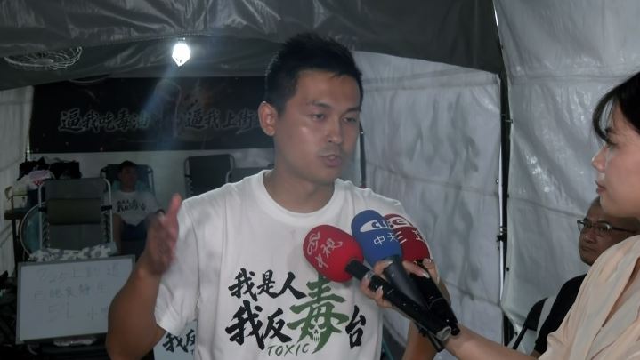 藍小雞絕食　何元楷鬆口：有單純去吃東西