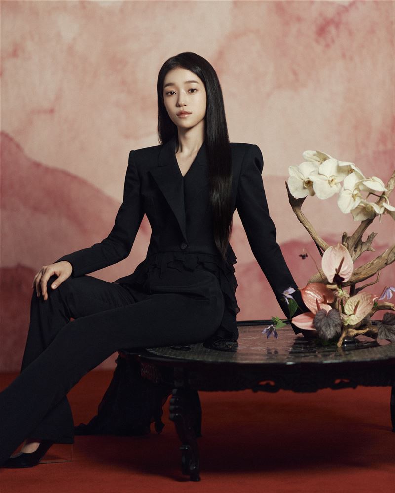 《鬼謎東宮》中,女主角盧允瑞是首度挑戰出演古裝劇。(圖/Netflix提供,攝影師Go Won-tae)