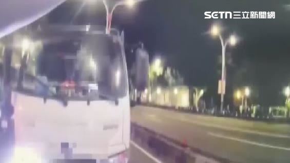 行政院對面！駕駛毒駕拒檢…警拔槍逮人
