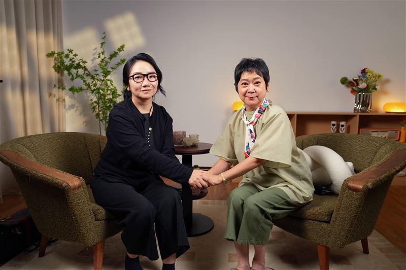 陶子訪問王月(右)。(圖/《女人心事》提供)