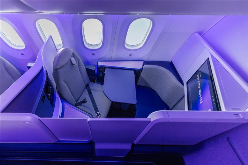 紐西蘭航空新升級的豪華商務艙 Luxe，配備獨立拉門打造專屬空間，提供旅客無與倫比的尊榮旅程（圖／紐西蘭航空提供）