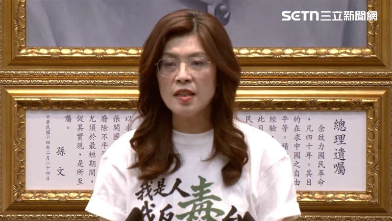 鄭麗文曝725遊覽車爆滿：反應非常踴躍