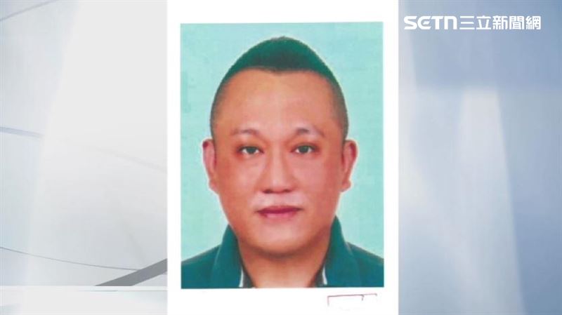 四海幫總部秘書董昀昇因為勾結墨西哥毒梟走私兩百公斤的毒品來台，逃到中國遭通緝