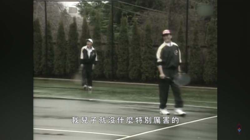 謝賢與狄波拉透露,平時的休閒活動相當親近自然,包括帶孩子去水邊釣魚、打球以及參與各式戶外活動。(圖/翻攝自張哲生YouTube)