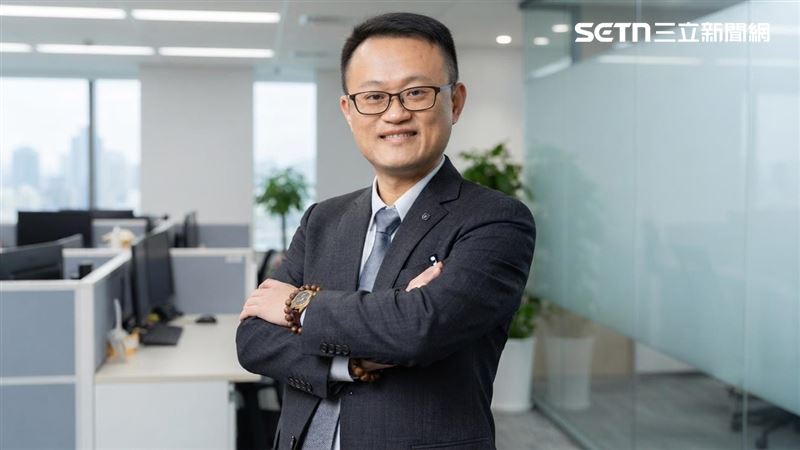 早年都更1樓店面經常成為釘子戶，曾富瑋指出，透過專業估價師估價，1樓分配權值通常可達樓上的1.2倍至1.4倍，能有效解決7~8成爭議，尤其是疫後時代，一般店面效應不如過往，類似糾紛已越來越少。（圖／記者陳韋帆攝影）