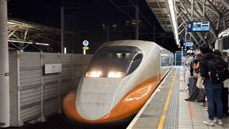 颱風高鐵加開5班車！最新發車時間一次看