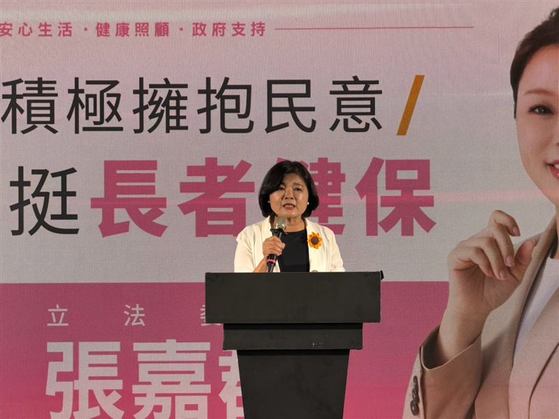張嘉郡推65歲以上老人免健保費,張麗善允諾明年上路