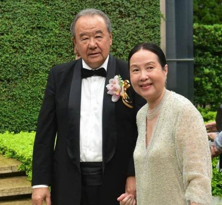 台玻總裁林伯實與徐莉玲在1993年時結婚。(圖/翻攝自臉書)
